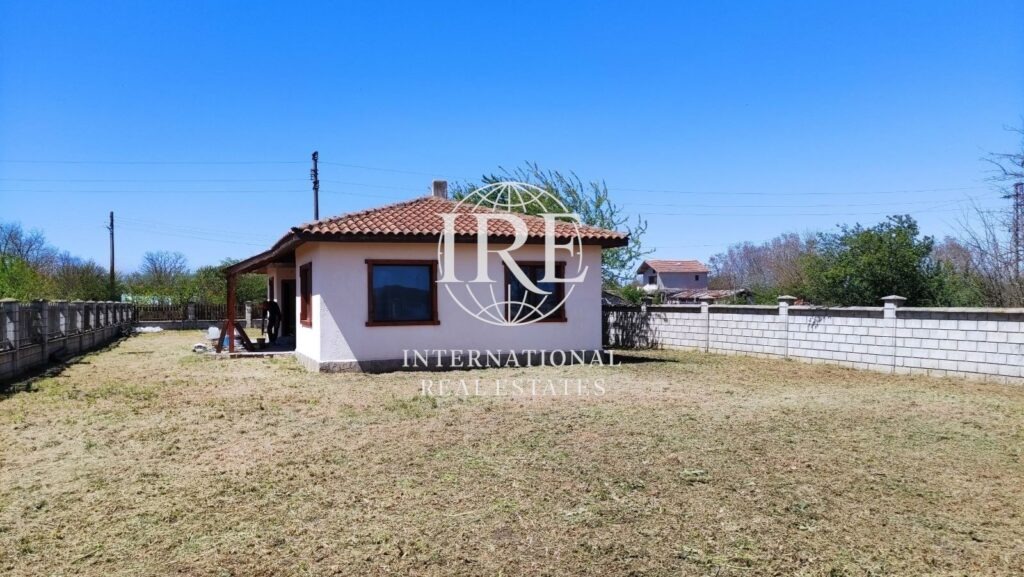 Продава КЪЩА, с. Селце, област Добрич, снимка 7 - Къщи - 55703070