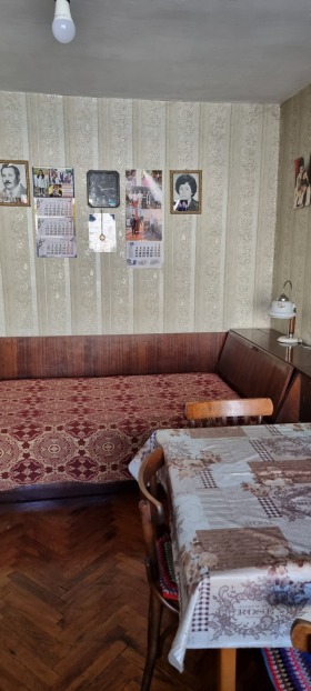 3-стаен град Разград, Бели Лом 2