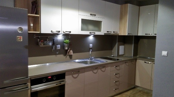 На продаж  1 спальня Пловдив , Южен , 70 кв.м | 79634600 - зображення [2]