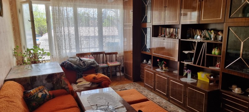 Продава  3-стаен град Разград , Бели Лом , 99 кв.м | 76190462