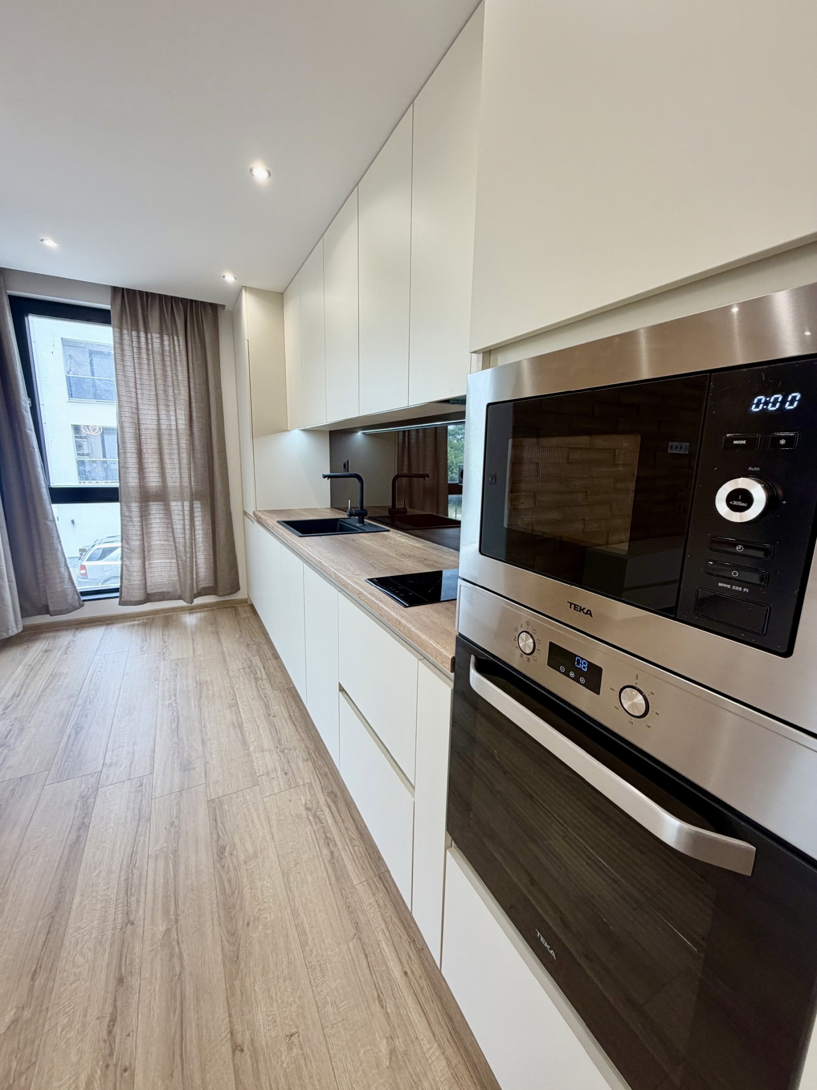 Продава 2-СТАЕН, гр. Пловдив, Остромила, снимка 4 - Апартаменти - 53702241
