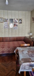 Продава 3-СТАЕН, гр. Разград, Бели Лом, снимка 2