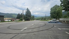 Grund Pravets, region Sofia 1