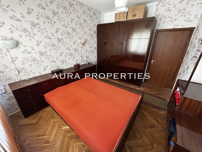 Продава  2-стаен град Разград , Център , 77 кв.м | 86990981 - изображение [8]