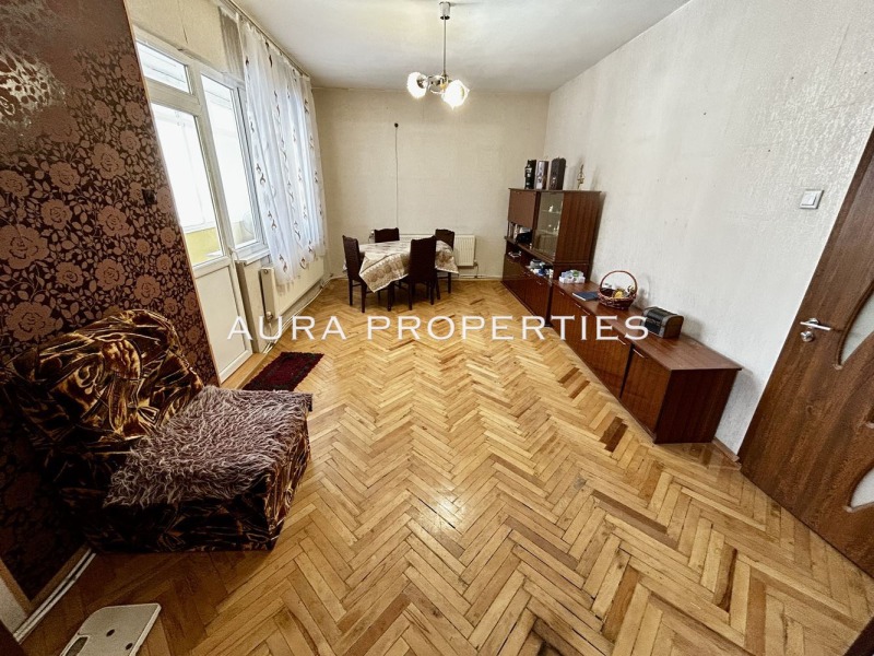 Продава  2-стаен град Разград , Център , 77 кв.м | 86990981 - изображение [4]