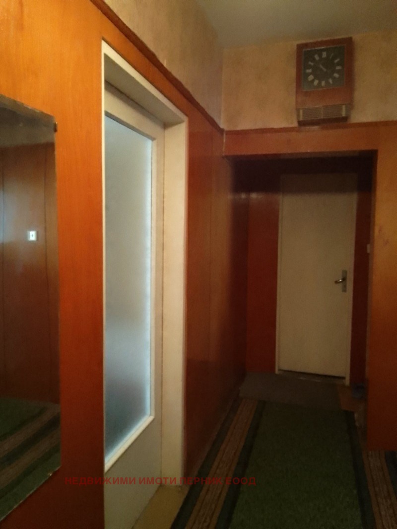 Продава  4-стаен град Перник , Изток , 98 кв.м | 25761484 - изображение [3]
