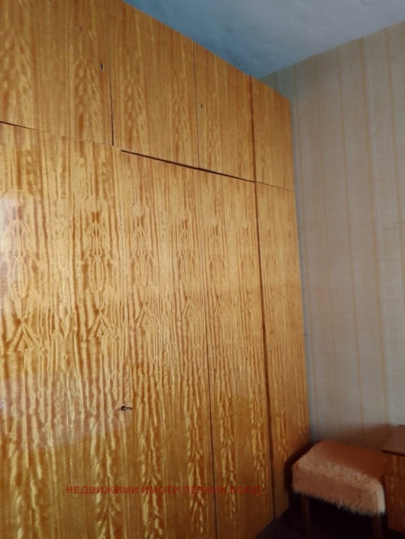 Продава  4-стаен град Перник , Изток , 98 кв.м | 25761484 - изображение [4]