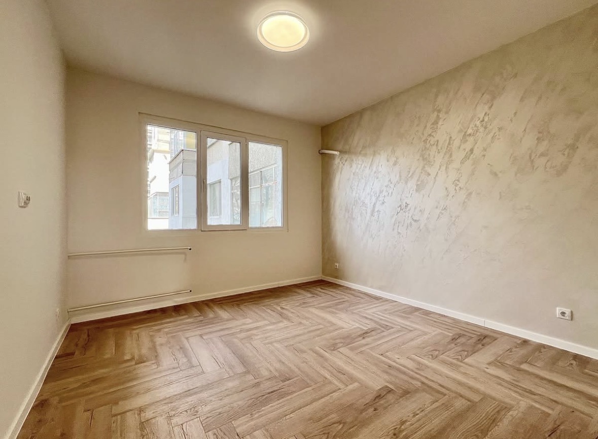 Продава 3-СТАЕН, гр. Варна, Младост 1, снимка 2 - Апартаменти - 54256224