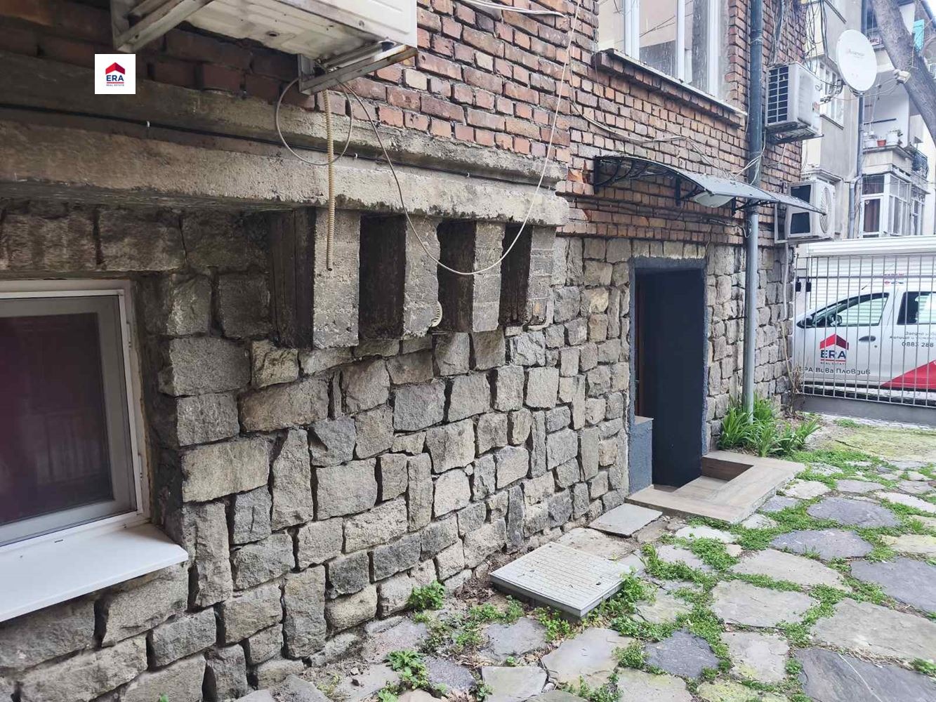 Продава ЕТАЖ ОТ КЪЩА, гр. Пловдив, Център, снимка 14 - Етаж от къща - 54040834