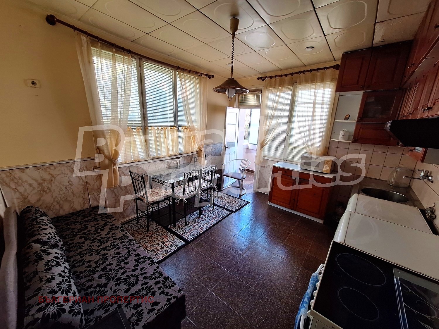 Продава КЪЩА, гр. Благоевград, Широк център, снимка 8 - Къщи - 54057527