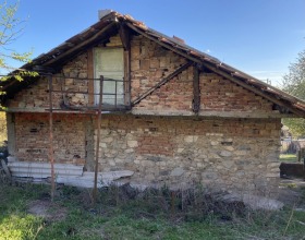Продава къща област Пловдив гр. Карлово - [1] 