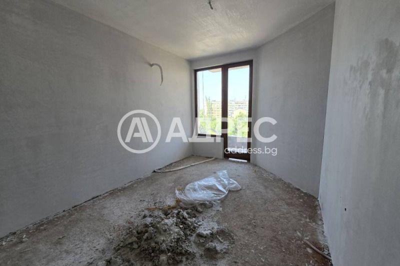 Eladó  1 hálószoba Sofia , Obelja 1 , 72 négyzetméter | 65632087