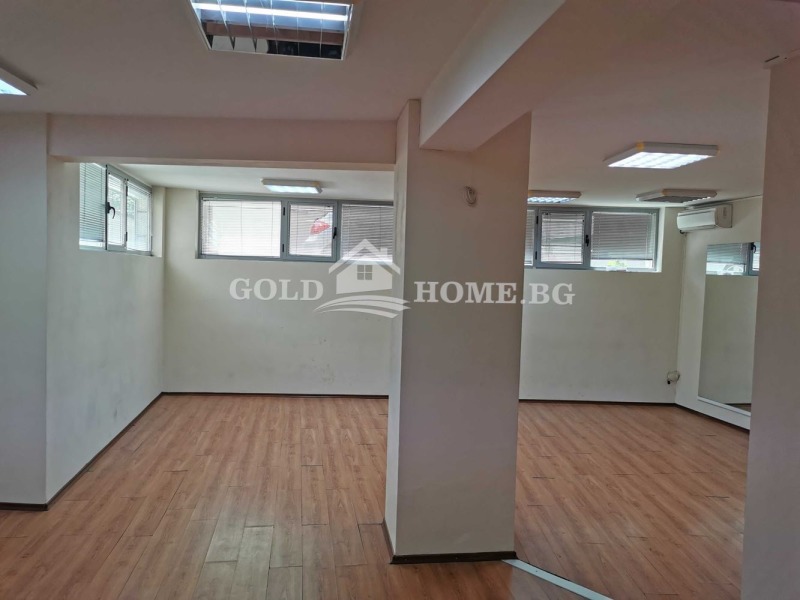 En venta  Oficina Plovdiv , Kamenitsa 2 , 90 metros cuadrados | 11575694 - imagen [2]