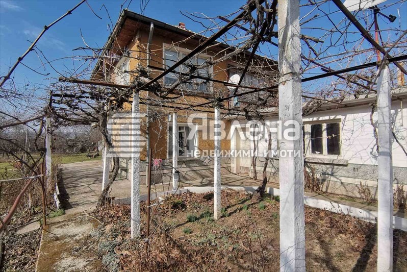 Продава КЪЩА, с. Гелеменово, област Пазарджик, снимка 2 - Къщи - 46402996