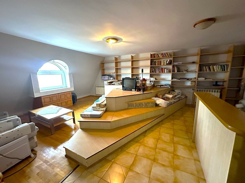 Продава 3-СТАЕН, гр. Шумен, Пожарната, снимка 2 - Апартаменти - 52808473