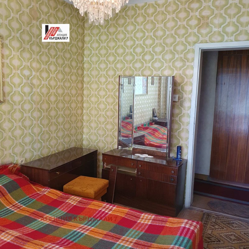 Продава 3-СТАЕН, гр. Кърджали, Център, снимка 5 - Апартаменти - 53284078