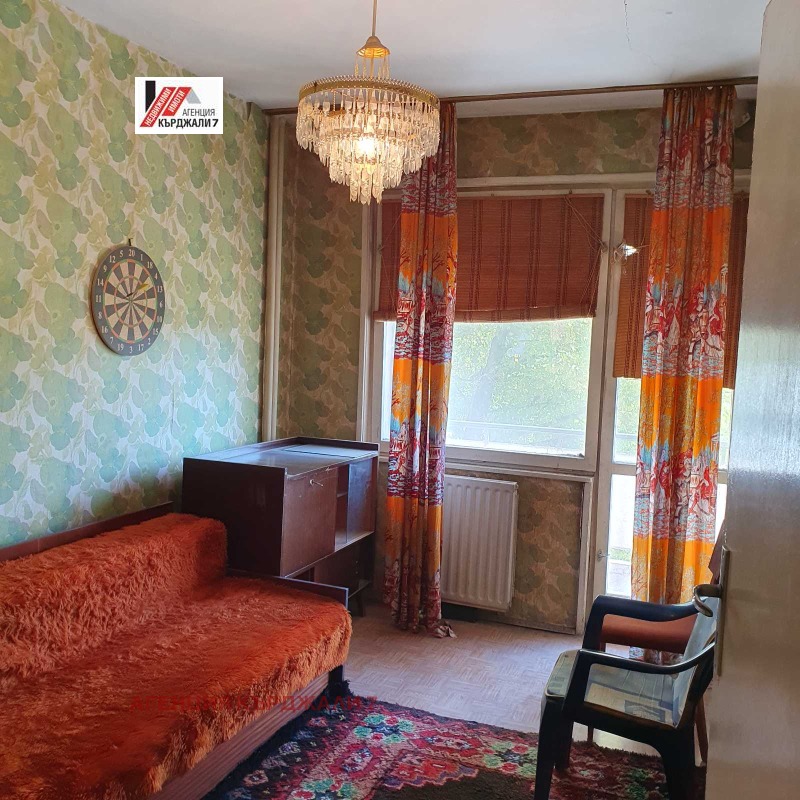 Продава 3-СТАЕН, гр. Кърджали, Център, снимка 6 - Апартаменти - 53284078