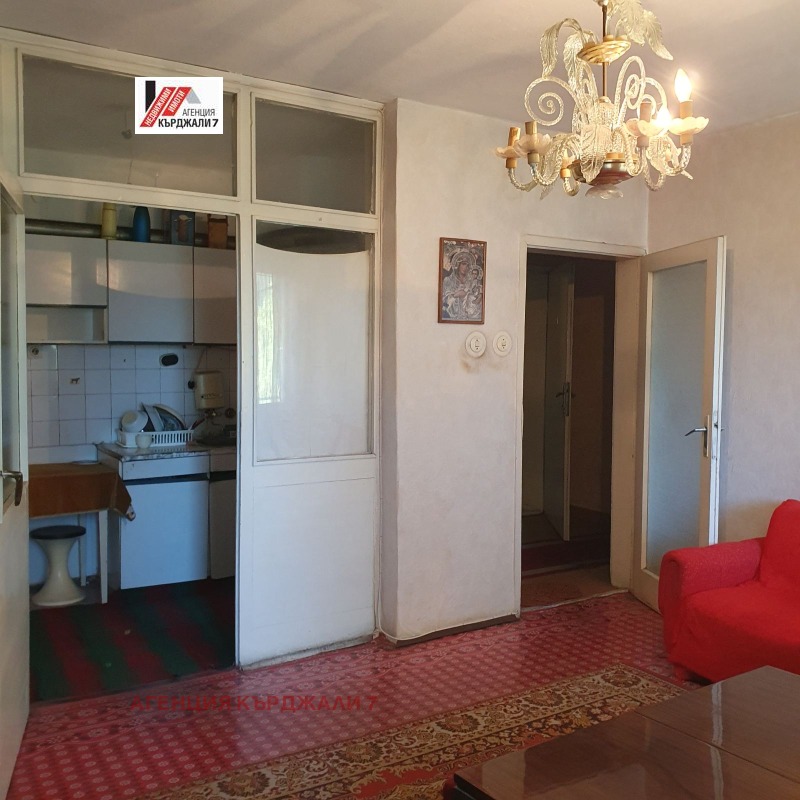 Продава 3-СТАЕН, гр. Кърджали, Център, снимка 4 - Апартаменти - 53284078