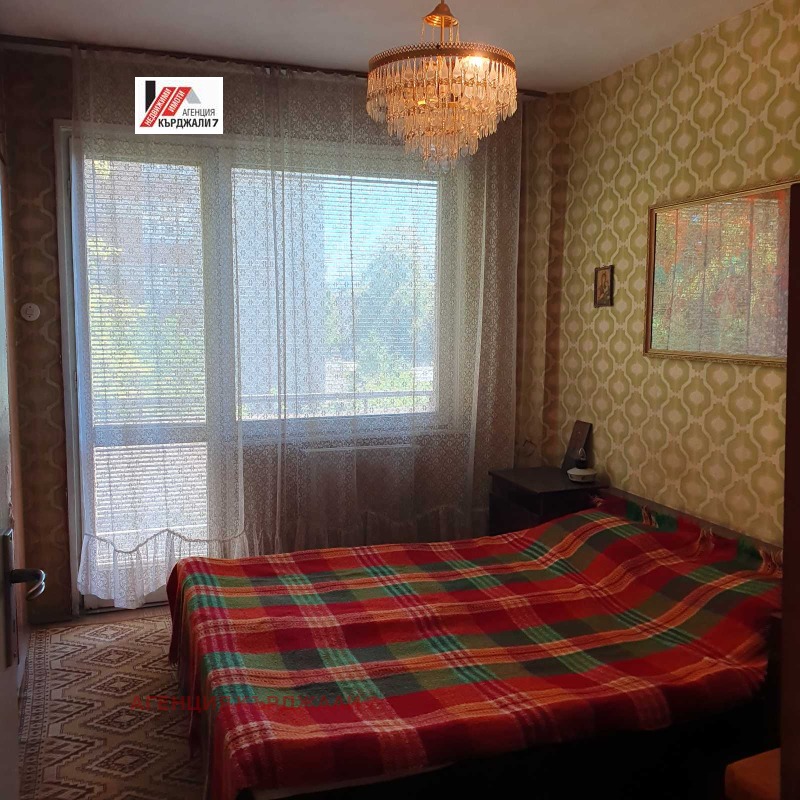 Продава 3-СТАЕН, гр. Кърджали, Център, снимка 14 - Апартаменти - 53284078