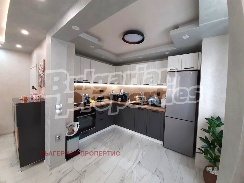 Продава 3-СТАЕН, гр. Велико Търново, Колю Фичето, снимка 2 - Апартаменти - 53417297