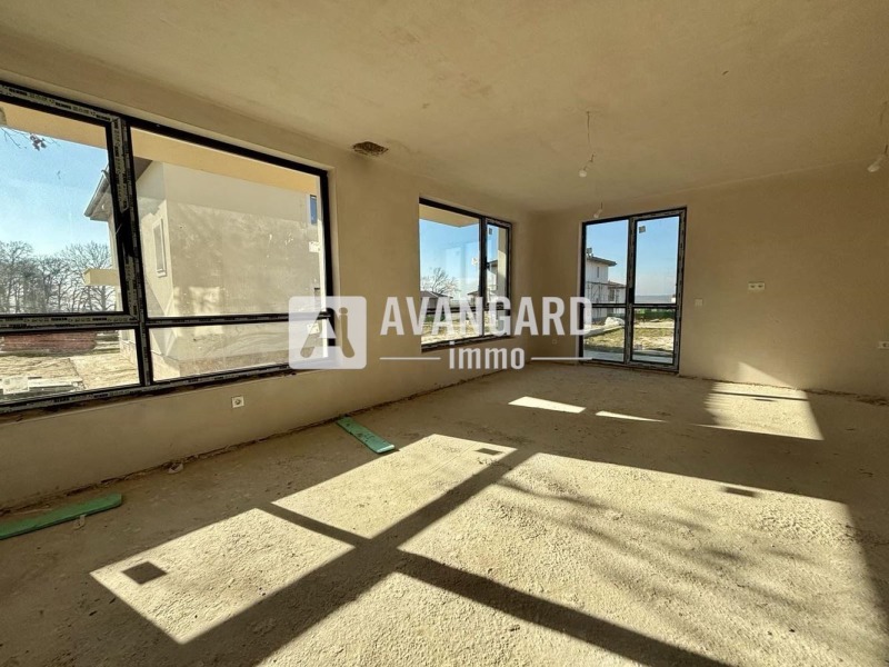 Продава КЪЩА, с. Приселци, област Варна, снимка 2 - Къщи - 52514891