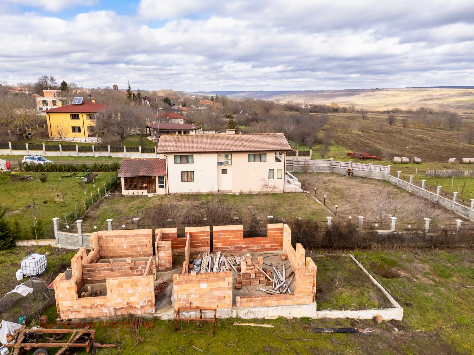 Продава КЪЩА, с. Равна гора, област Варна, снимка 2 - Къщи - 52884525