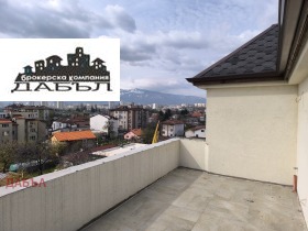 Maisonette Lewski, Sofia