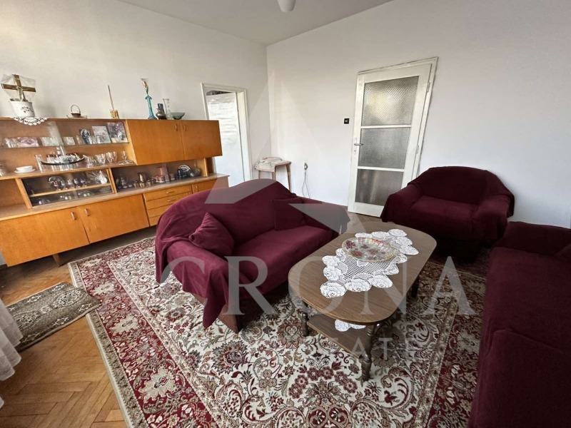 Продава 3-СТАЕН, гр. Пловдив, Кючук Париж, снимка 2 - Апартаменти - 53532823