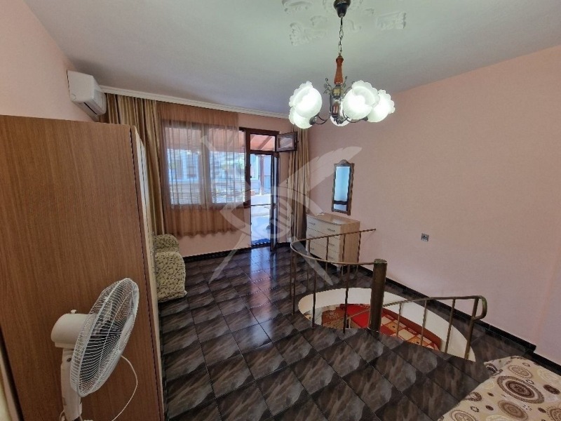 Продава КЪЩА, гр. Поморие, област Бургас, снимка 6 - Къщи - 53082692