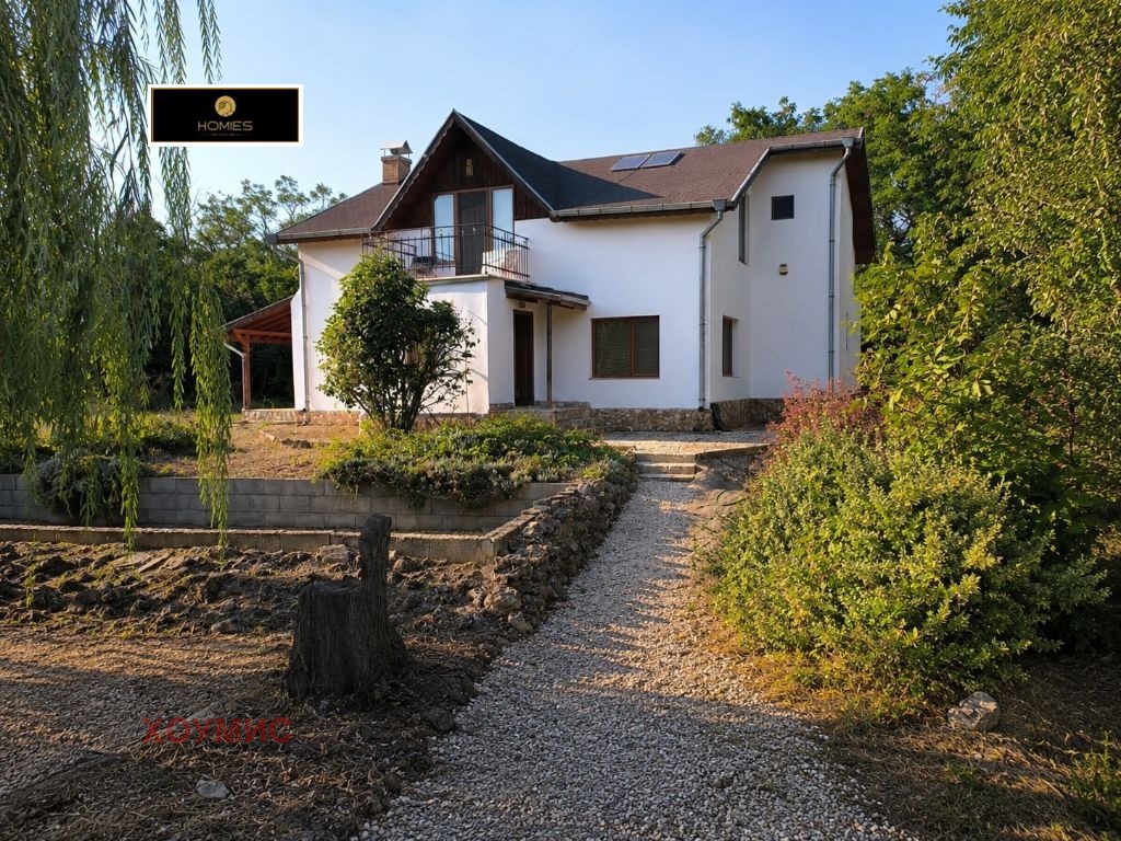Продава КЪЩА, с. Великово, област Добрич, снимка 3 - Къщи - 55666175