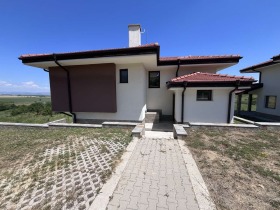 House Pozharevo, region Sofia 3