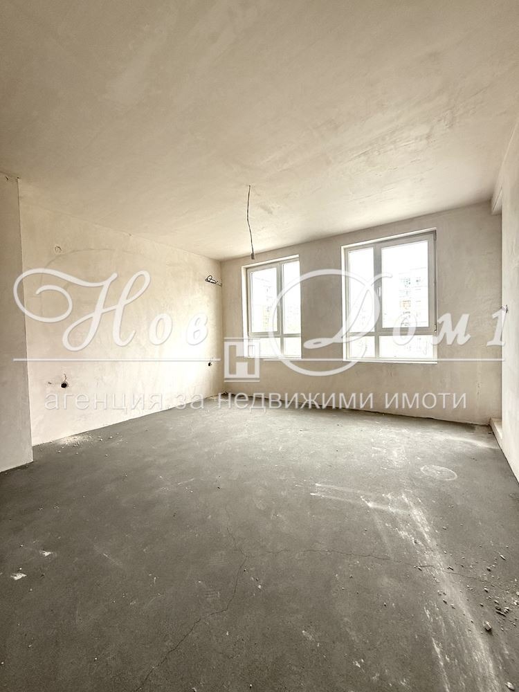 Продава  2-стаен, град Пловдив, Тракия • 93 360 EUR • ID 15354025 — holmes.bg - [1] 