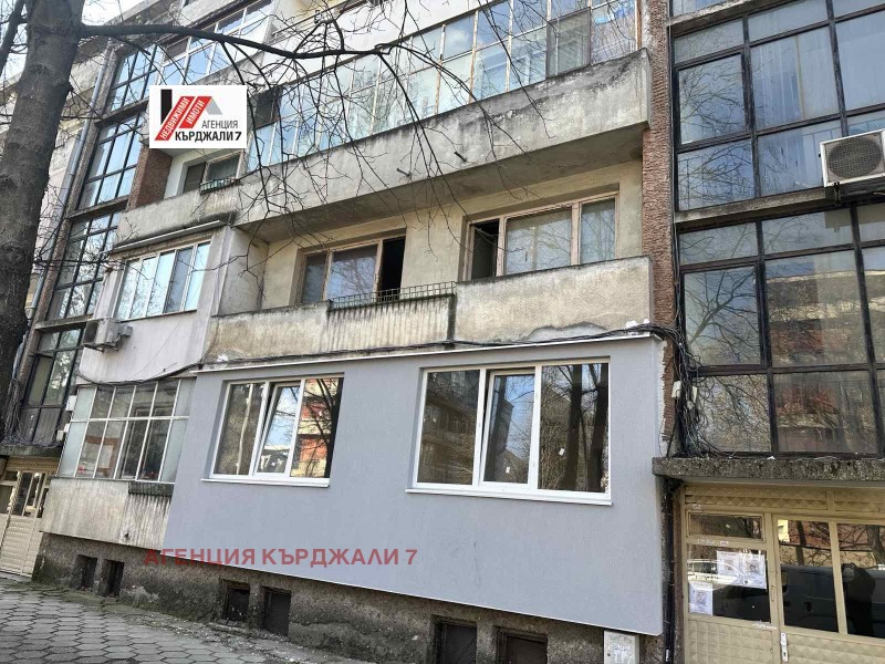 Продава 3-СТАЕН, гр. Кърджали, Център, снимка 4 - Апартаменти - 53247175