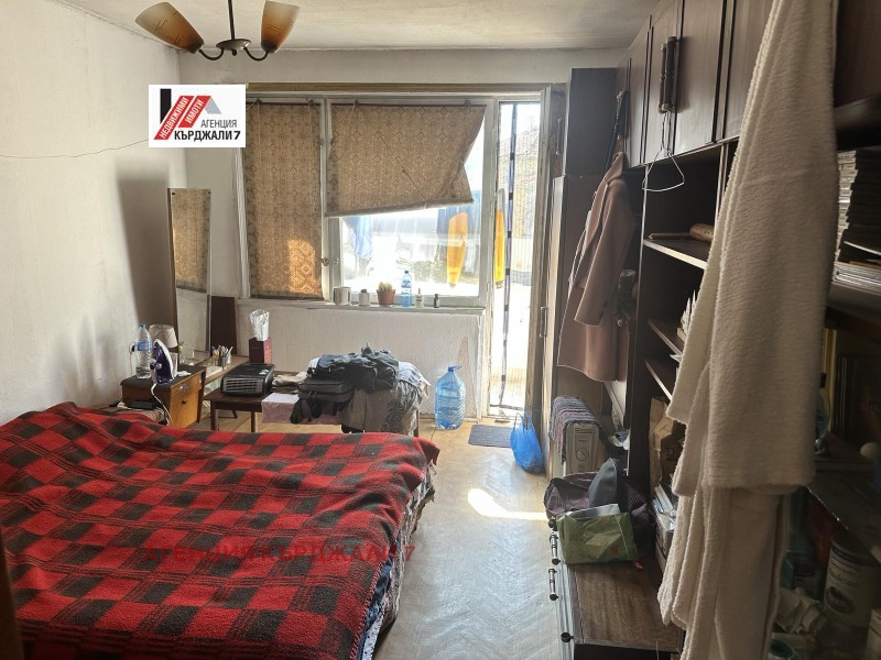 Продава 3-СТАЕН, гр. Кърджали, Център, снимка 13 - Апартаменти - 53247175