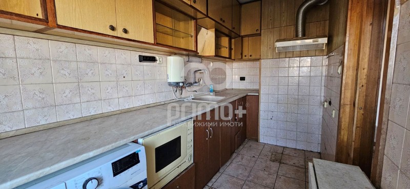 Продава 4-СТАЕН, гр. Велико Търново, Бузлуджа, снимка 8 - Апартаменти - 52815442