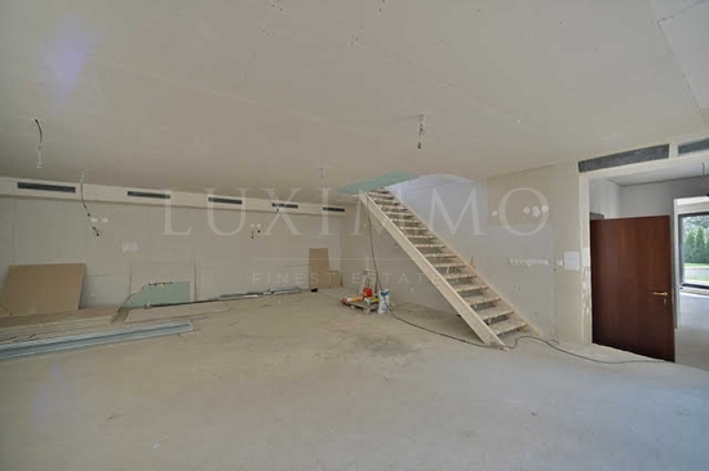 Продава МНОГОСТАЕН, гр. София, Изгрев, снимка 10 - Апартаменти - 53268707