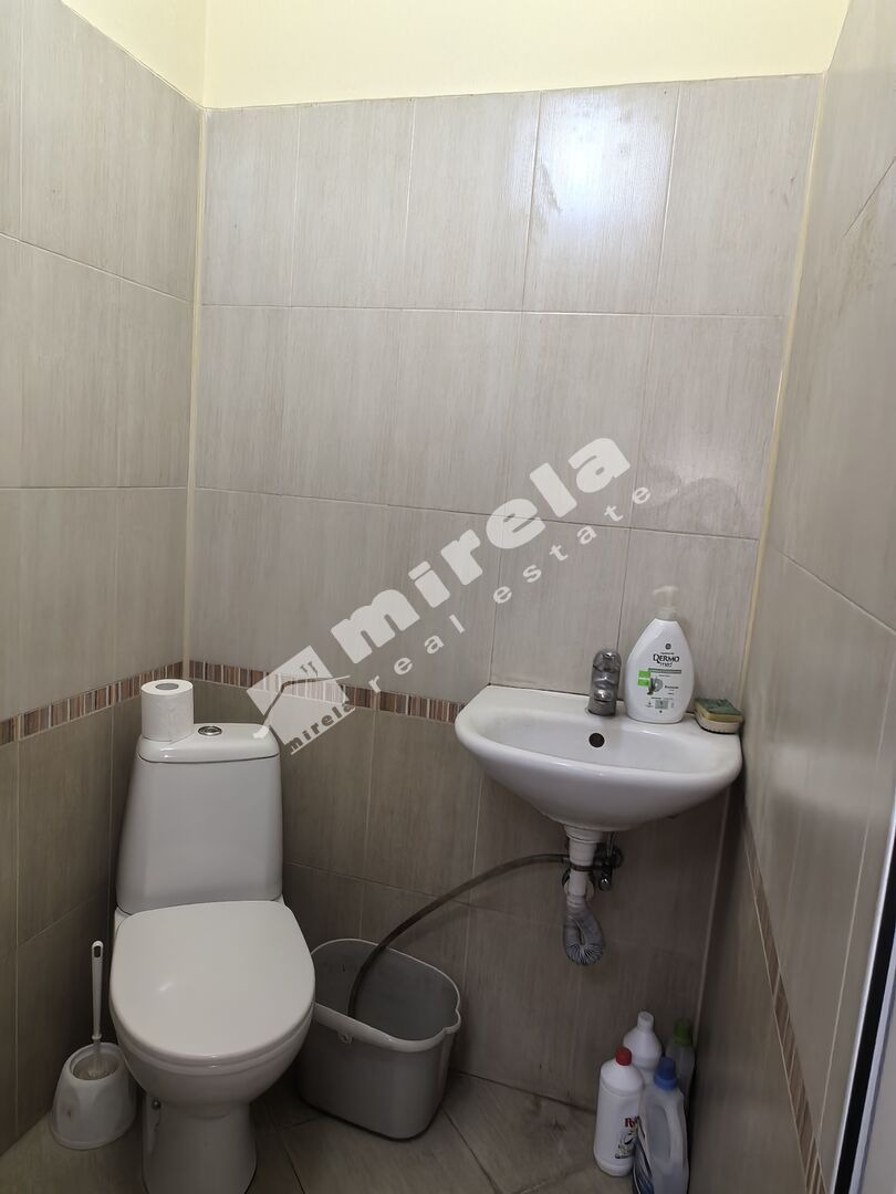 Продава МАГАЗИН, гр. Ямбол, Център, снимка 4 - Магазини - 55679774