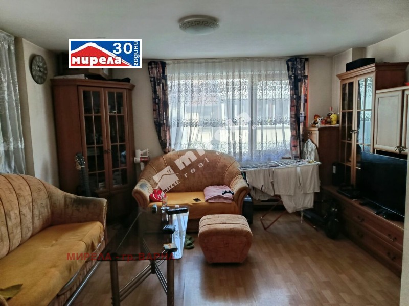 Продава  2-стаен град Варна , Цветен квартал , 68 кв.м | 33048505