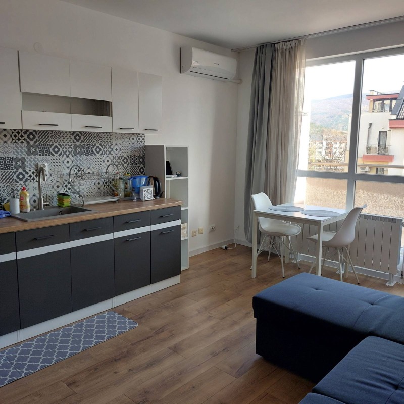 Продава 2-СТАЕН, гр. Перник, Изток, снимка 2 - Апартаменти - 52248752