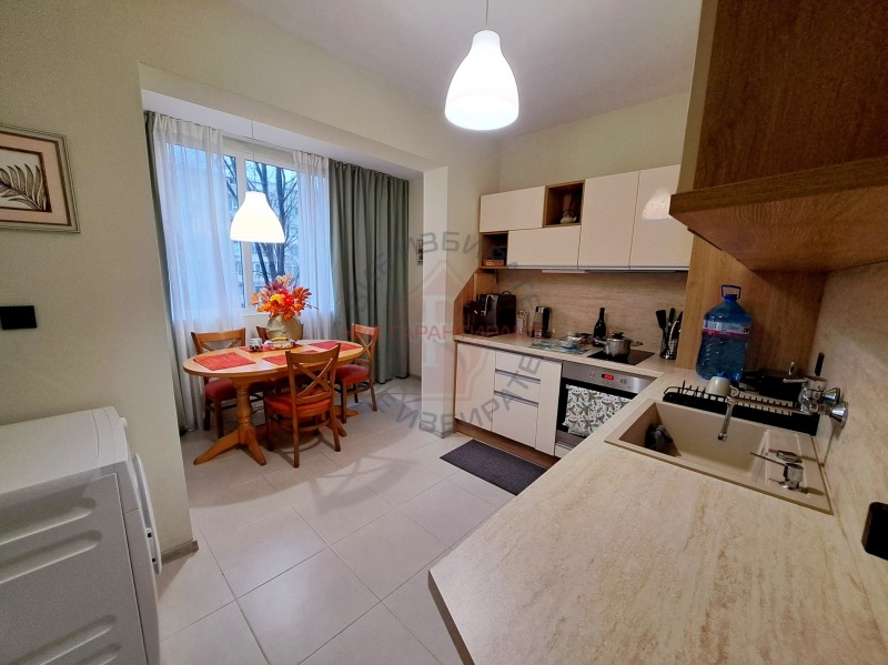 Продава 3-СТАЕН, гр. Варна, Окръжна болница-Генерали, снимка 3 - Апартаменти - 53442302