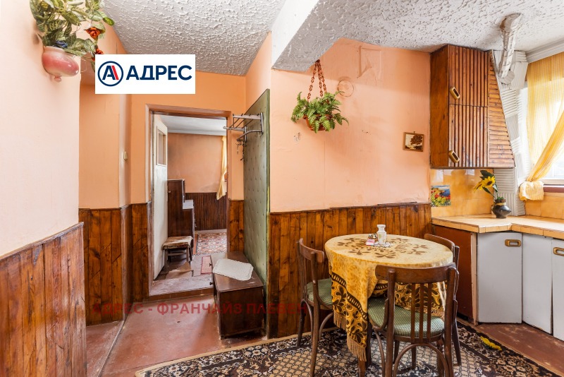 Продава  Етаж от къща град Плевен , Широк център , 192 кв.м | 12983629 - изображение [11]
