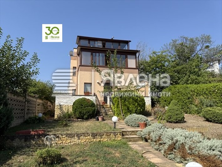 Продава КЪЩА, гр. Варна, м-т Долна Трака
