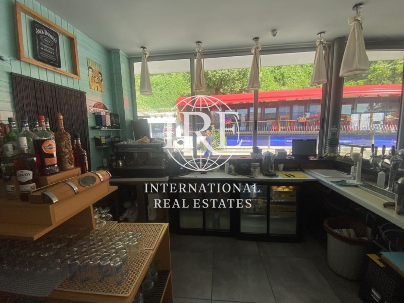 Продава ЗАВЕДЕНИЕ, гр. Варна, Фестивален комплекс, снимка 3 - Заведения - 52115642