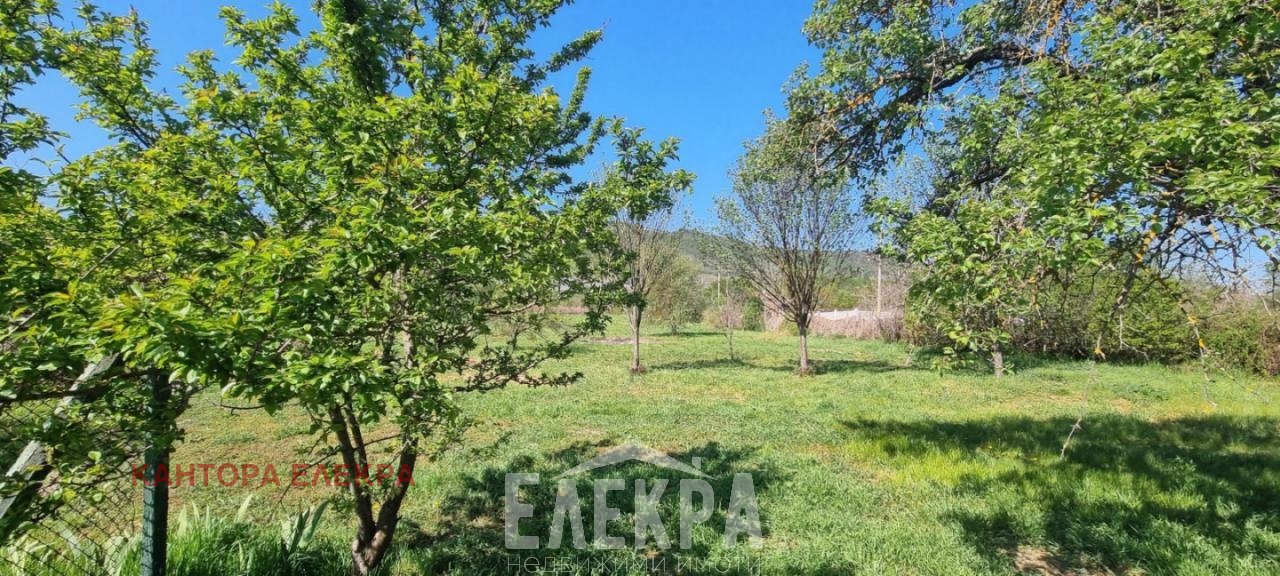 Продава КЪЩА, с. Невша, област Варна, снимка 2 - Къщи - 53859321