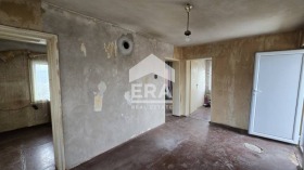 Casa Divotino, regiunea Pernik 16