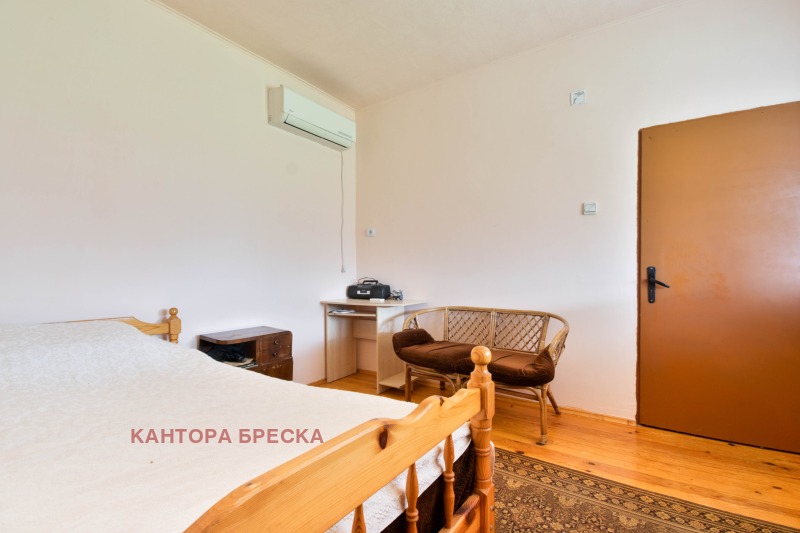 Продава КЪЩА, с. Граф Игнатиево, област Пловдив, снимка 6 - Къщи - 52536420