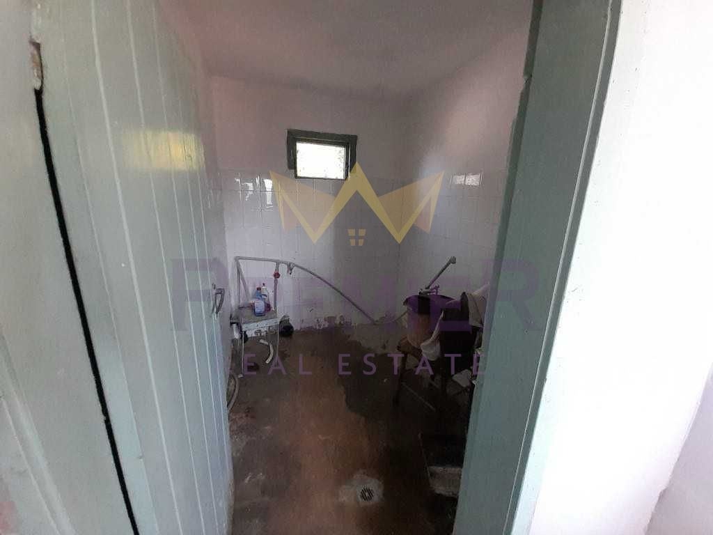 Продава КЪЩА, с. Ботево, област Варна, снимка 12 - Къщи - 53780340