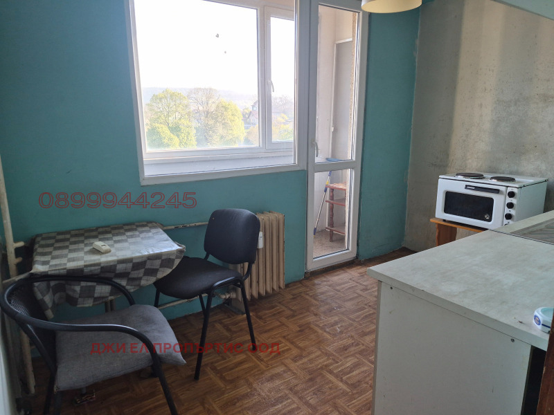 Продава 2-СТАЕН, гр. Перник, Димова махала, снимка 2 - Апартаменти - 54975843
