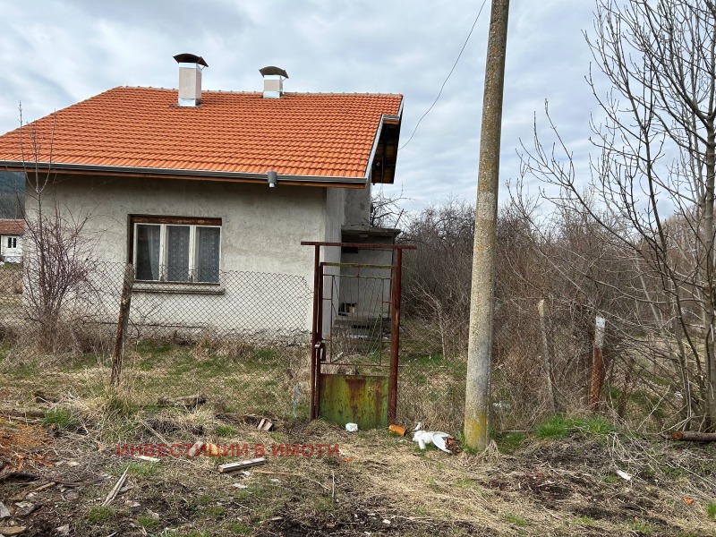 Προς πώληση  Βίλα περιοχή Πέρνικ , Ρεβρο , 84 τ.μ | 36484256 - εικόνα [2]