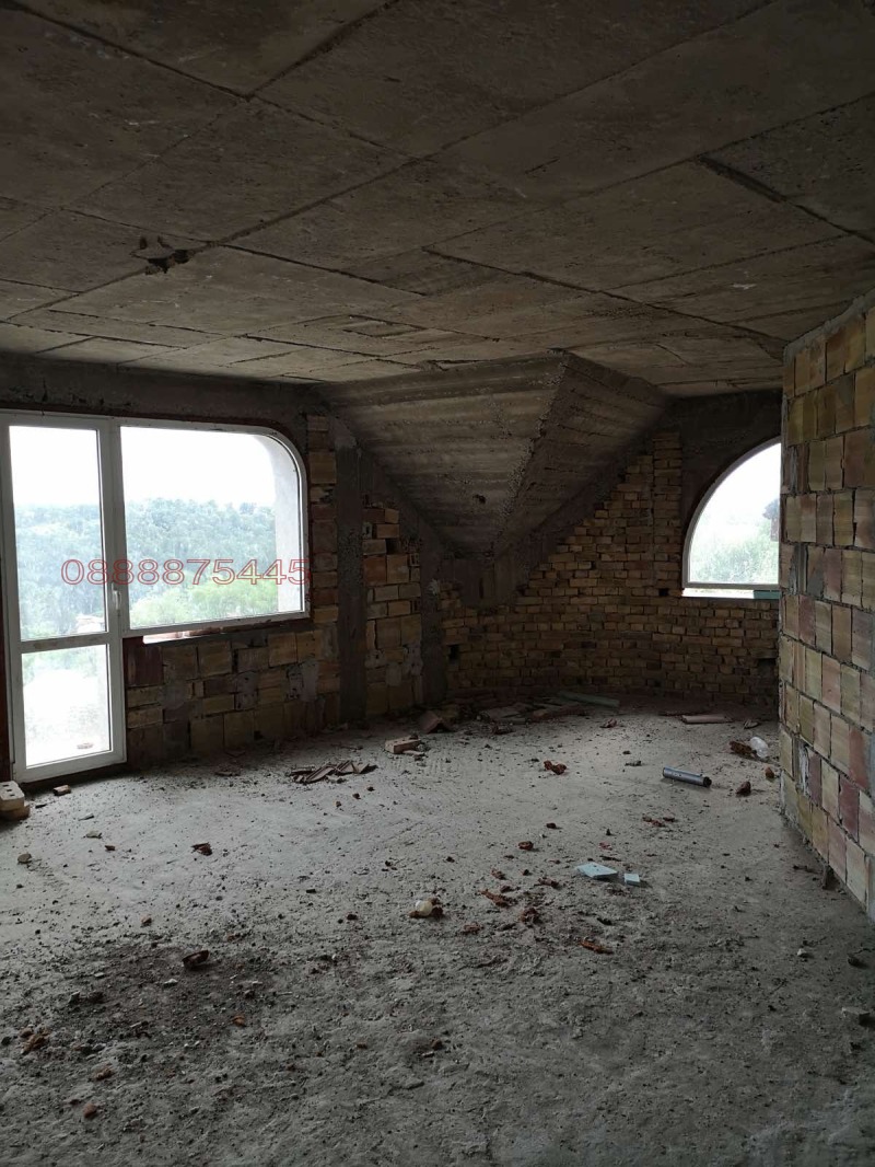 Продава ВИЛА, с. Малък Поровец, област Разград, снимка 6 - Вили - 52797548